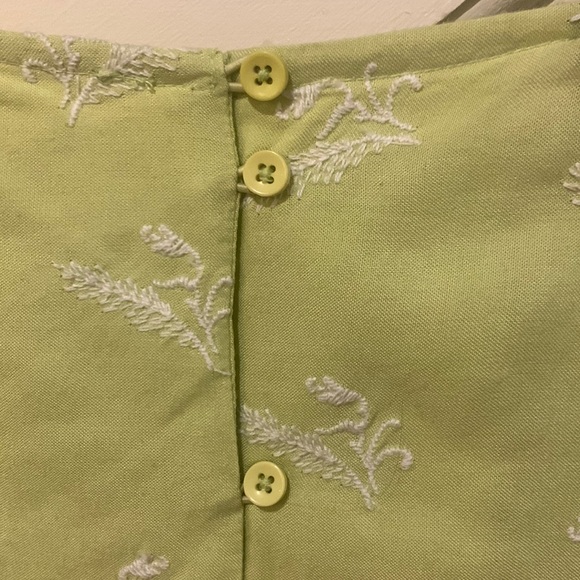 NWT Bell sleeve top - white embroidery & silver beading PALE LIME US XL - Picture 7 of 12